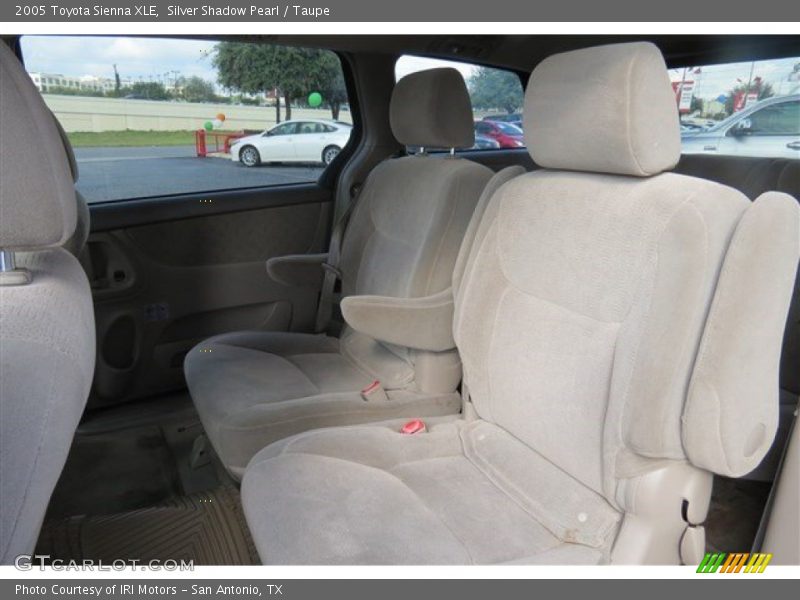 Silver Shadow Pearl / Taupe 2005 Toyota Sienna XLE