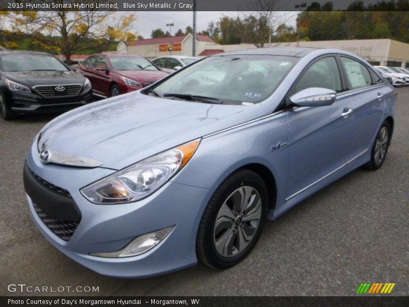 Front 3/4 View of 2015 Sonata Hybrid Limited
