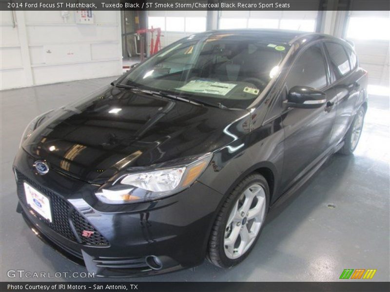 Tuxedo Black / ST Smoke Storm/Charcoal Black Recaro Sport Seats 2014 Ford Focus ST Hatchback
