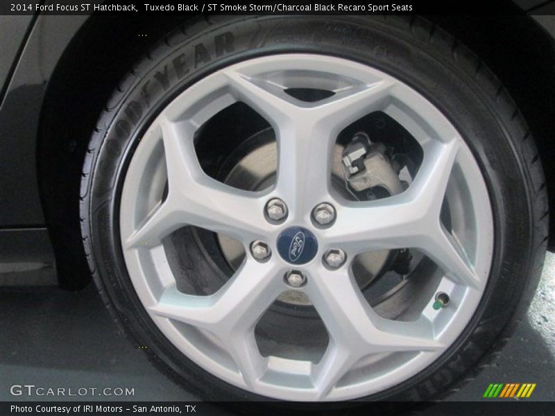 Tuxedo Black / ST Smoke Storm/Charcoal Black Recaro Sport Seats 2014 Ford Focus ST Hatchback