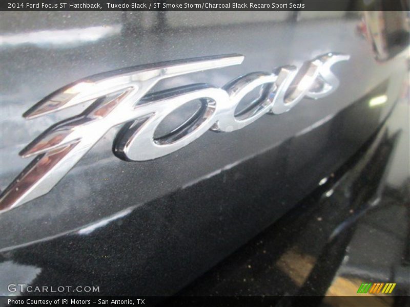 Tuxedo Black / ST Smoke Storm/Charcoal Black Recaro Sport Seats 2014 Ford Focus ST Hatchback
