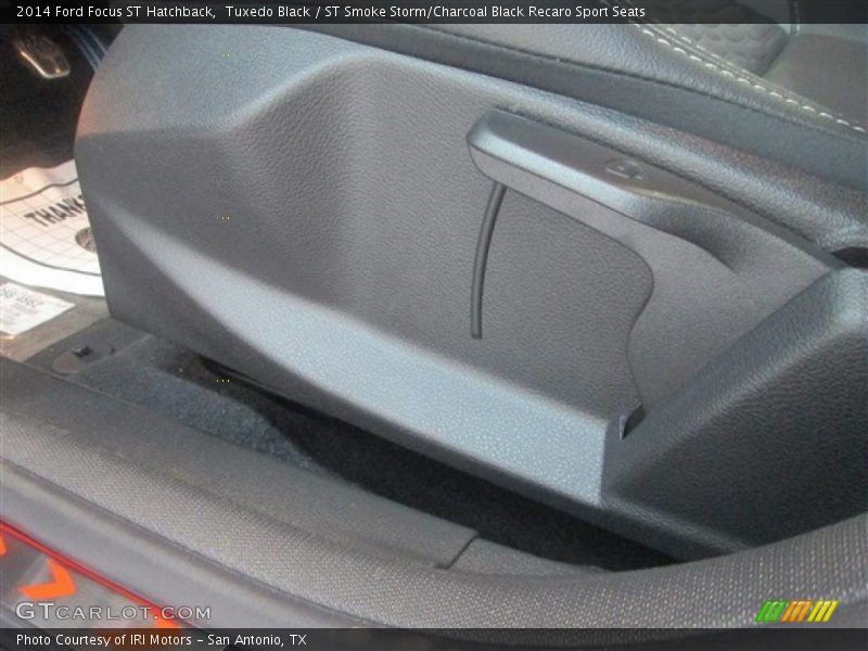 Tuxedo Black / ST Smoke Storm/Charcoal Black Recaro Sport Seats 2014 Ford Focus ST Hatchback
