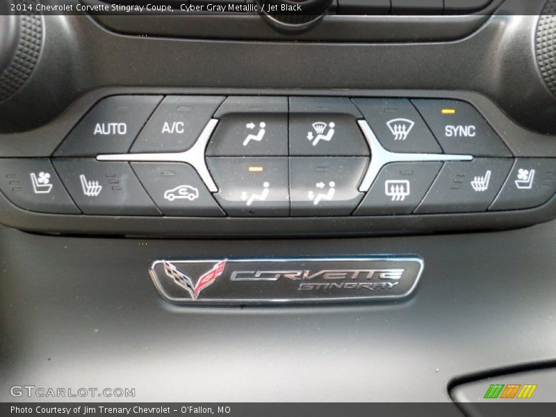 Controls of 2014 Corvette Stingray Coupe