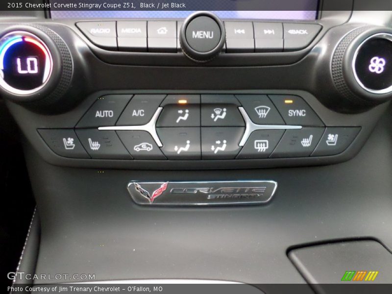Controls of 2015 Corvette Stingray Coupe Z51