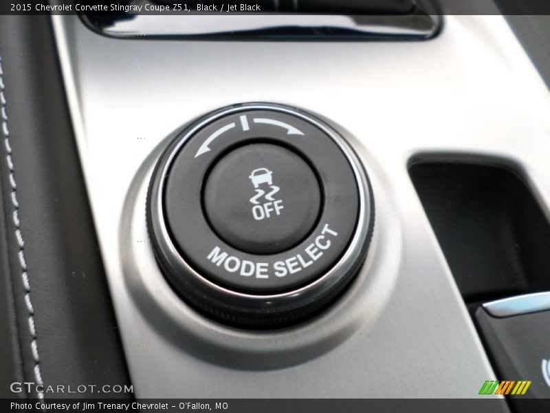Controls of 2015 Corvette Stingray Coupe Z51