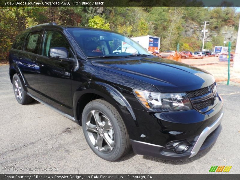 Front 3/4 View of 2015 Journey Crossroad AWD