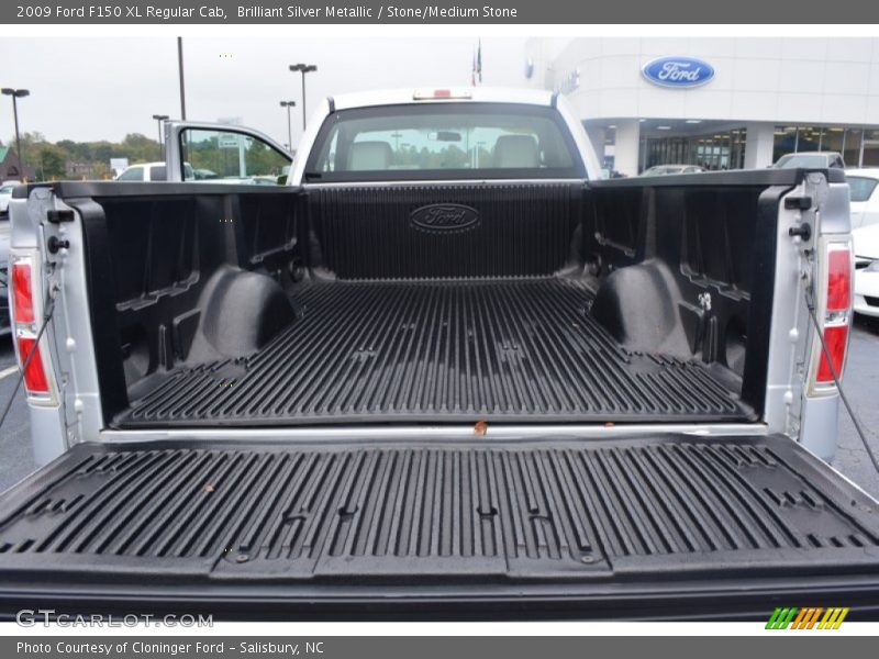 Brilliant Silver Metallic / Stone/Medium Stone 2009 Ford F150 XL Regular Cab