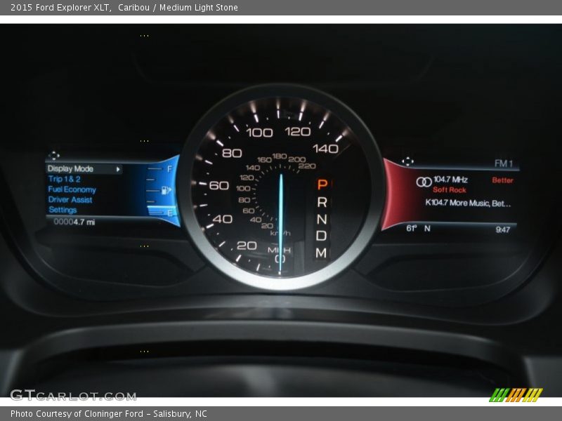 Caribou / Medium Light Stone 2015 Ford Explorer XLT