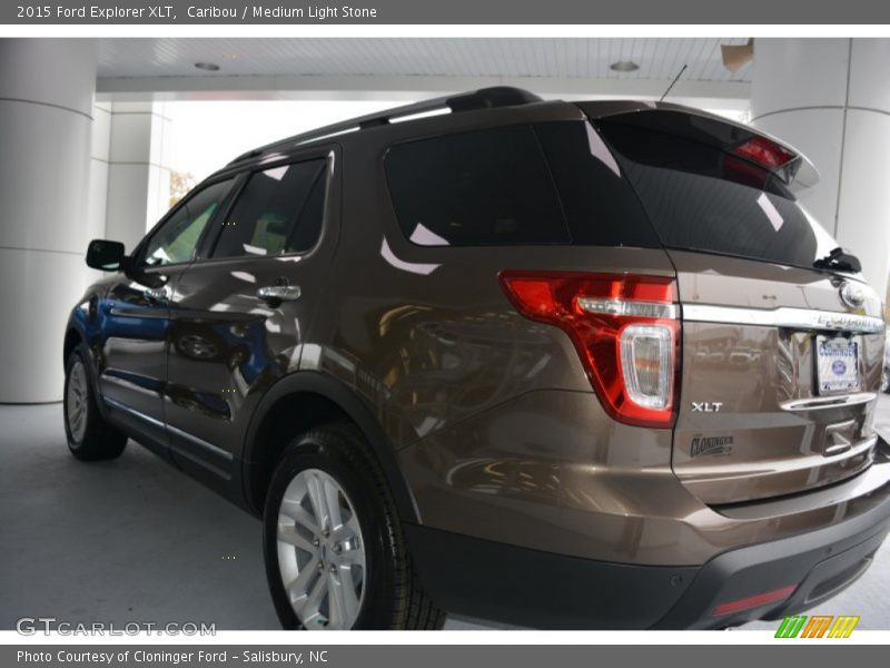 Caribou / Medium Light Stone 2015 Ford Explorer XLT