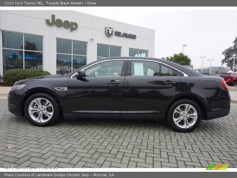 Tuxedo Black Metallic / Dune 2013 Ford Taurus SEL