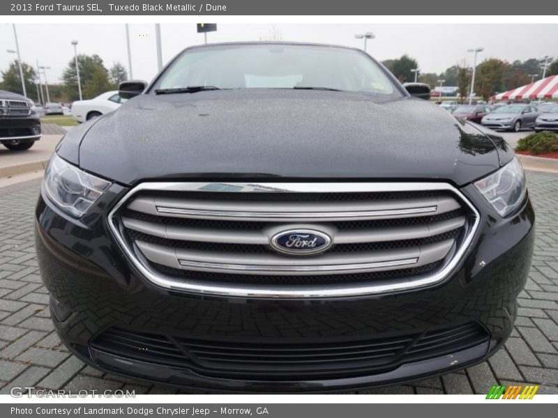Tuxedo Black Metallic / Dune 2013 Ford Taurus SEL