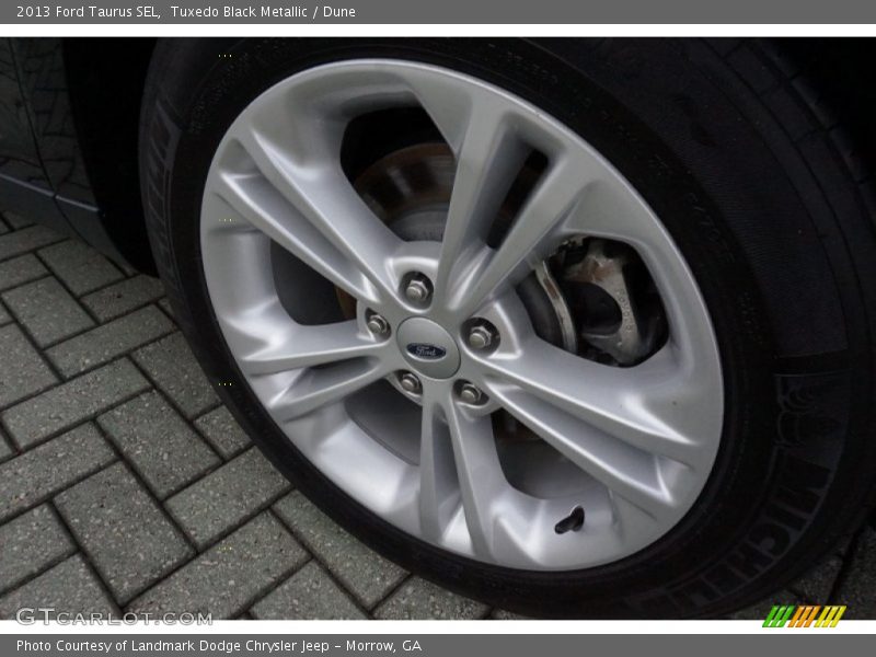 Tuxedo Black Metallic / Dune 2013 Ford Taurus SEL