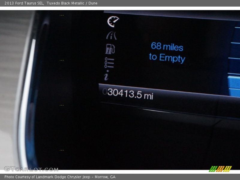 Tuxedo Black Metallic / Dune 2013 Ford Taurus SEL