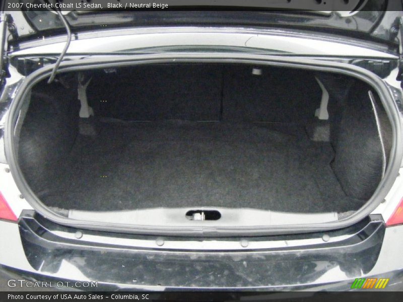 Black / Neutral Beige 2007 Chevrolet Cobalt LS Sedan