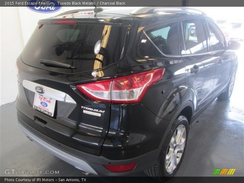 Tuxedo Black Metallic / Charcoal Black 2015 Ford Escape Titanium
