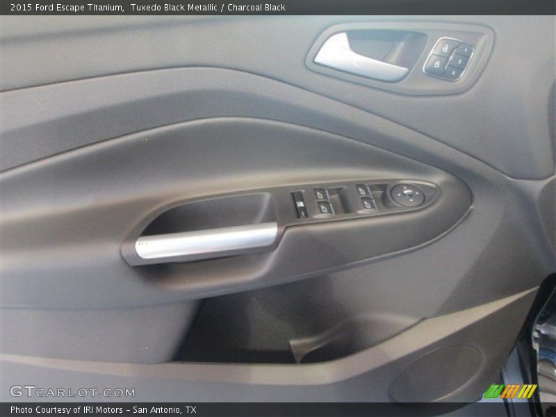 Tuxedo Black Metallic / Charcoal Black 2015 Ford Escape Titanium