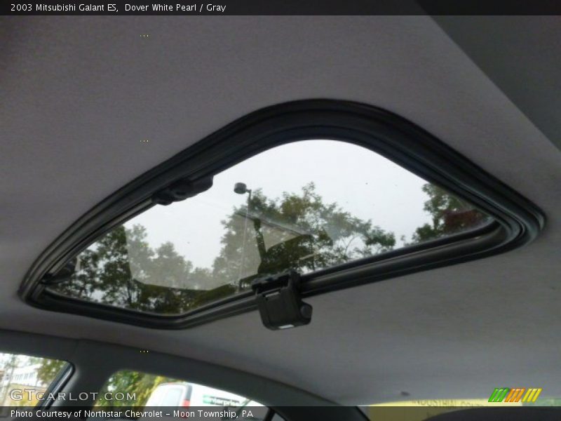 Dover White Pearl / Gray 2003 Mitsubishi Galant ES