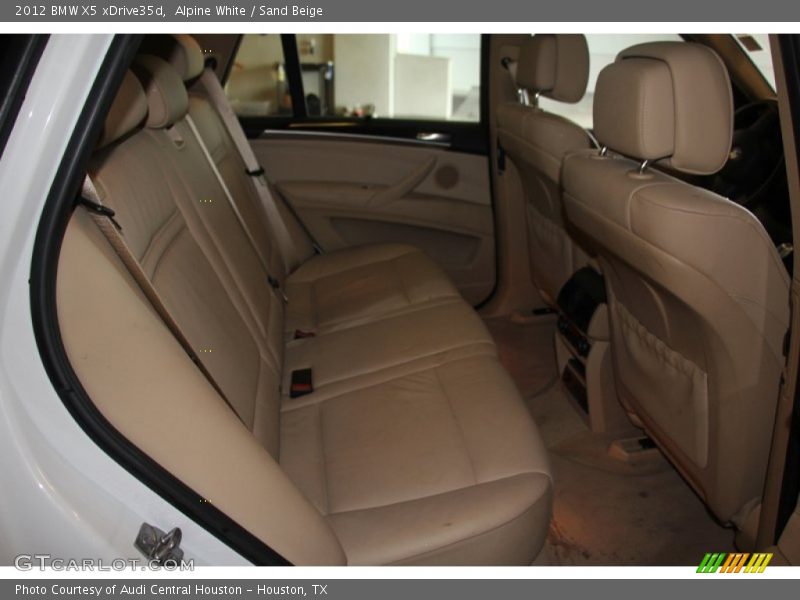Alpine White / Sand Beige 2012 BMW X5 xDrive35d