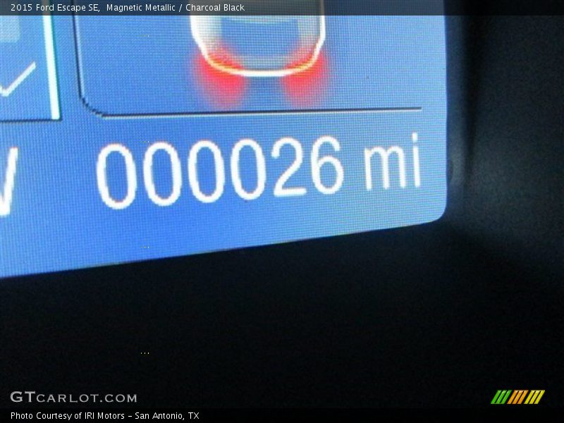Magnetic Metallic / Charcoal Black 2015 Ford Escape SE