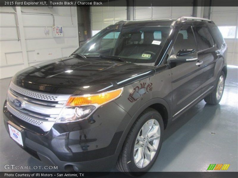 Tuxedo Black / Charcoal Black 2015 Ford Explorer XLT