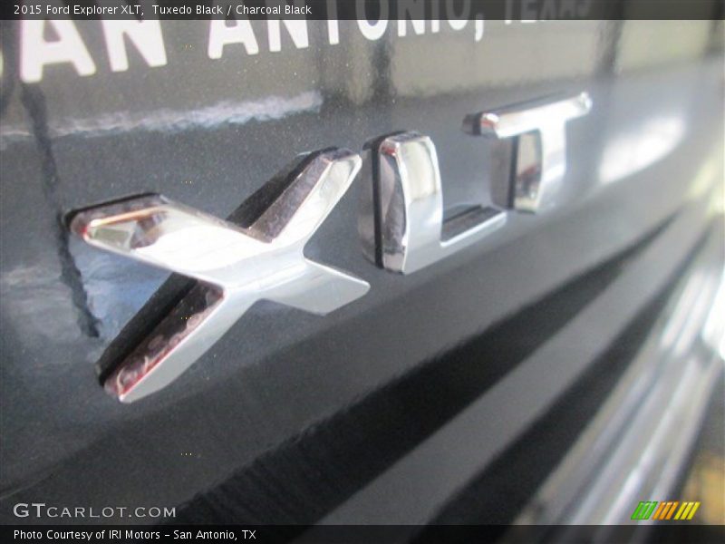 Tuxedo Black / Charcoal Black 2015 Ford Explorer XLT