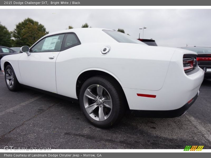 Bright White / Black 2015 Dodge Challenger SXT