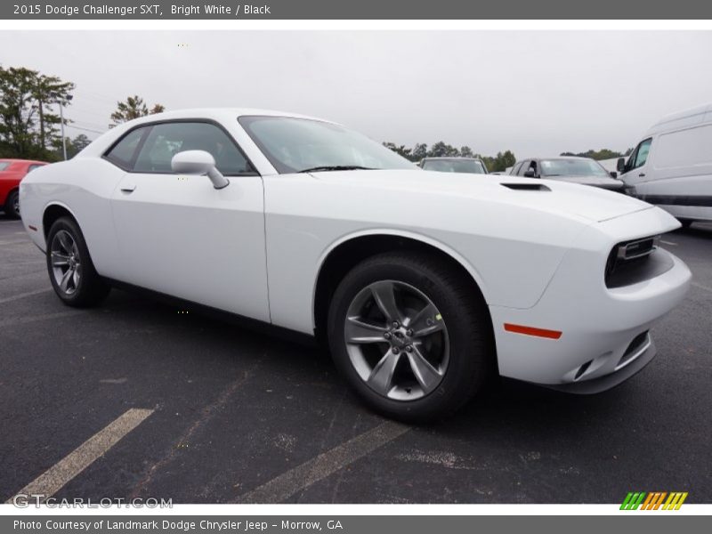 Bright White / Black 2015 Dodge Challenger SXT