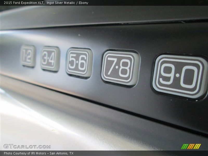 Ingot Silver Metallic / Ebony 2015 Ford Expedition XLT