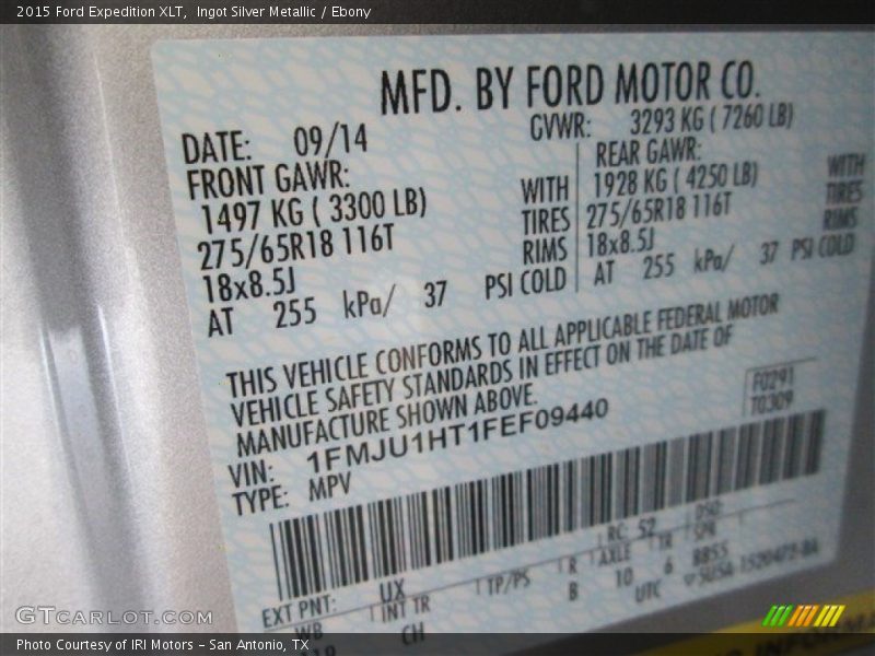 Ingot Silver Metallic / Ebony 2015 Ford Expedition XLT