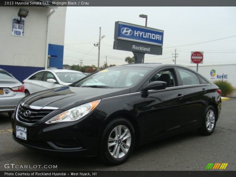 Midnight Black / Gray 2013 Hyundai Sonata GLS