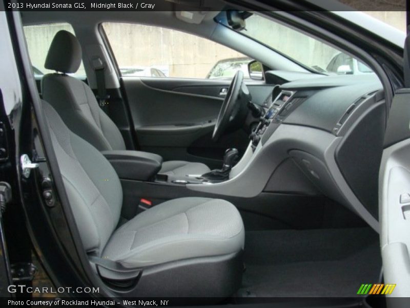 Midnight Black / Gray 2013 Hyundai Sonata GLS