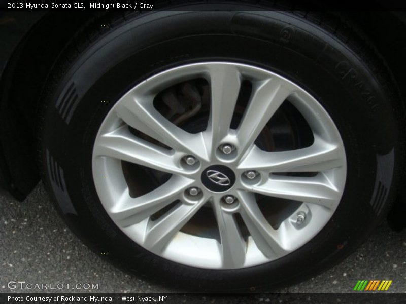 Midnight Black / Gray 2013 Hyundai Sonata GLS