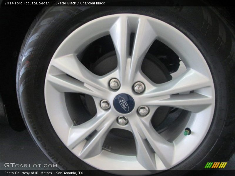 Tuxedo Black / Charcoal Black 2014 Ford Focus SE Sedan