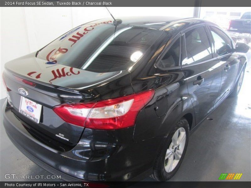 Tuxedo Black / Charcoal Black 2014 Ford Focus SE Sedan