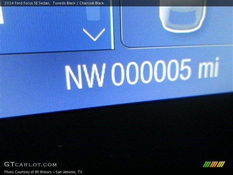 Tuxedo Black / Charcoal Black 2014 Ford Focus SE Sedan