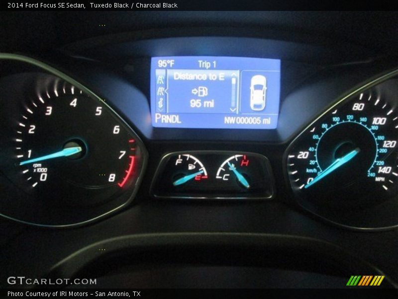 Tuxedo Black / Charcoal Black 2014 Ford Focus SE Sedan