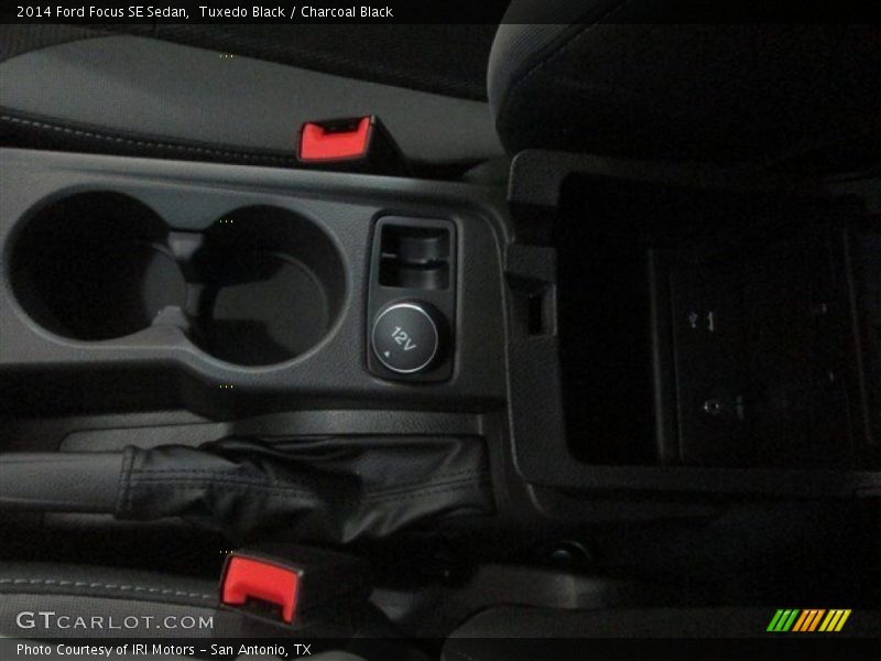 Tuxedo Black / Charcoal Black 2014 Ford Focus SE Sedan