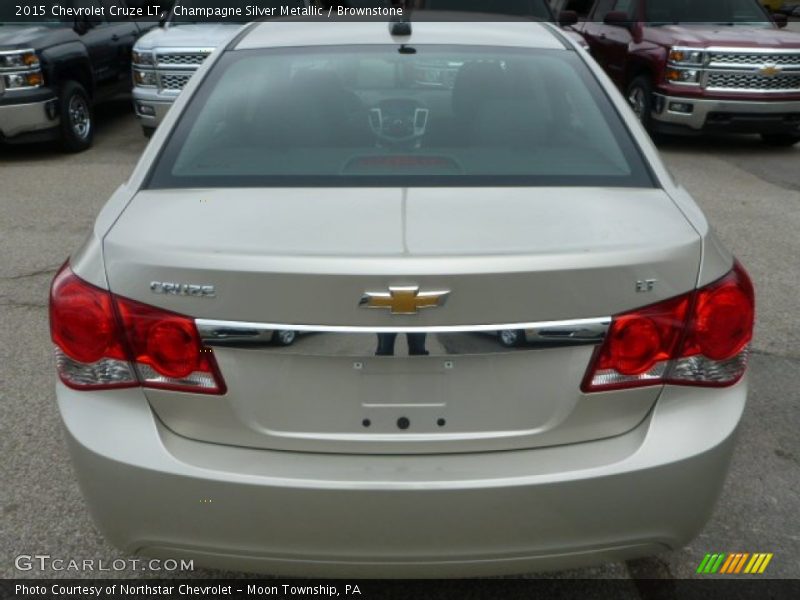 Champagne Silver Metallic / Brownstone 2015 Chevrolet Cruze LT