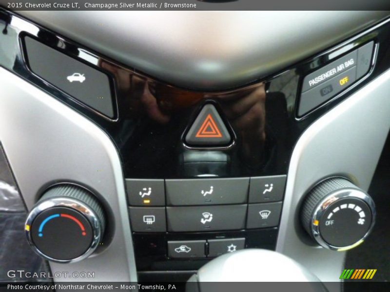 Champagne Silver Metallic / Brownstone 2015 Chevrolet Cruze LT
