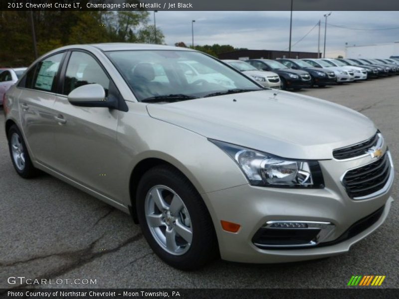Champagne Silver Metallic / Jet Black 2015 Chevrolet Cruze LT