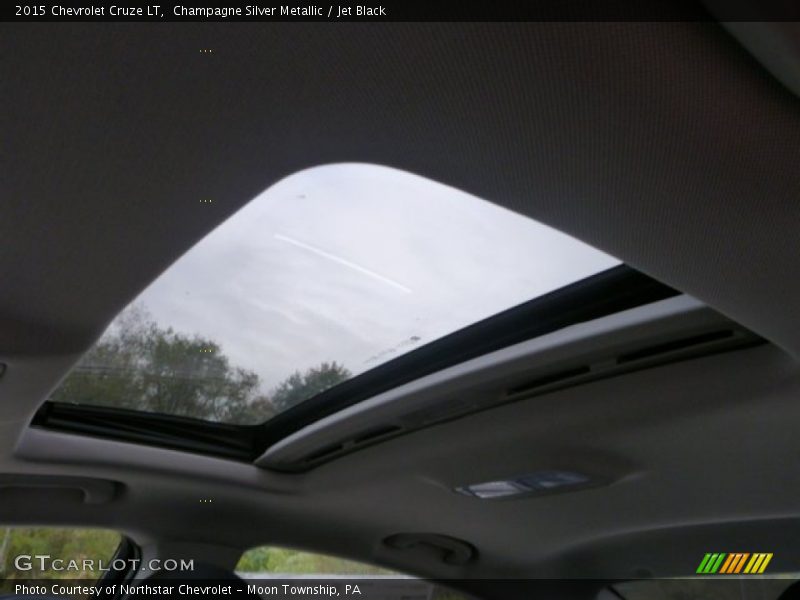 Champagne Silver Metallic / Jet Black 2015 Chevrolet Cruze LT