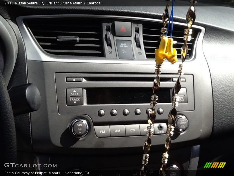 Brilliant Silver Metallic / Charcoal 2013 Nissan Sentra SR