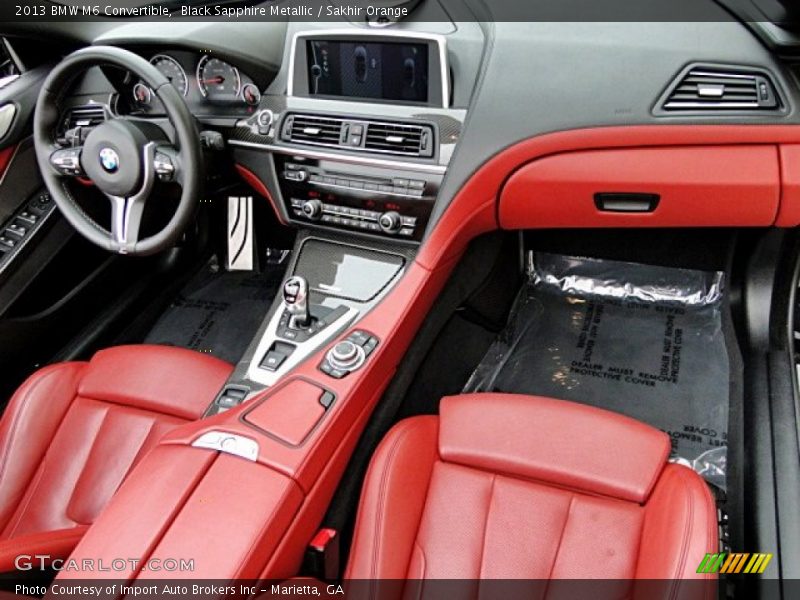 Dashboard of 2013 M6 Convertible