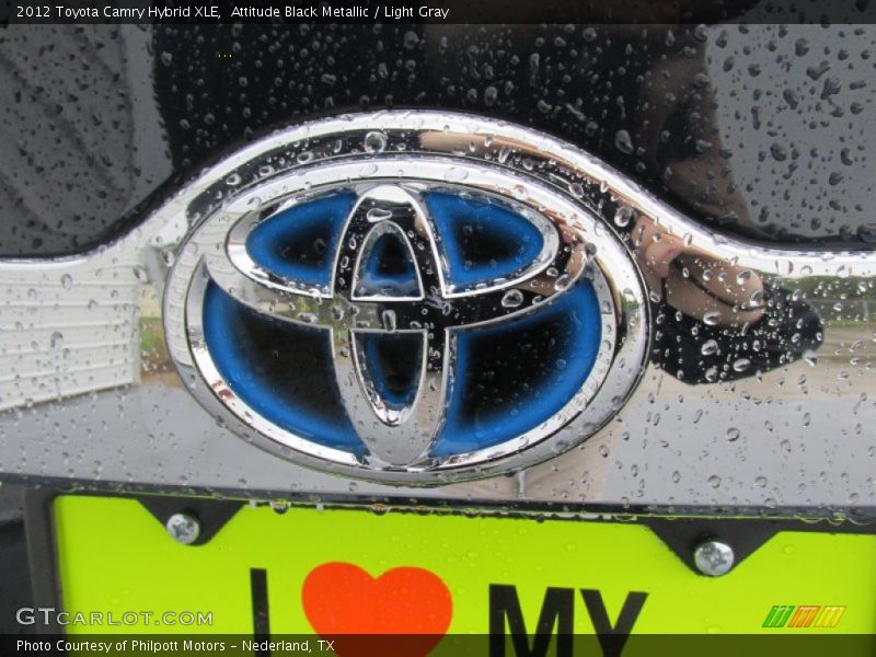 Attitude Black Metallic / Light Gray 2012 Toyota Camry Hybrid XLE