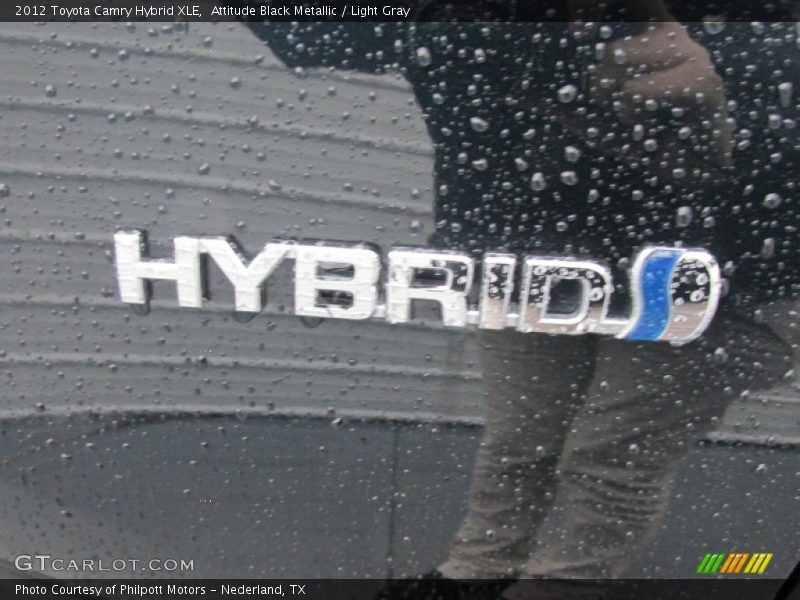Attitude Black Metallic / Light Gray 2012 Toyota Camry Hybrid XLE