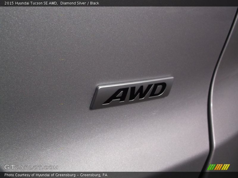 Diamond Silver / Black 2015 Hyundai Tucson SE AWD