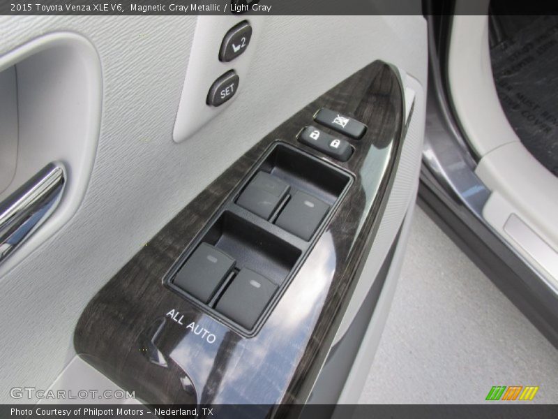 Magnetic Gray Metallic / Light Gray 2015 Toyota Venza XLE V6