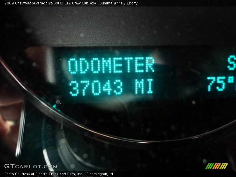 Summit White / Ebony 2009 Chevrolet Silverado 2500HD LTZ Crew Cab 4x4