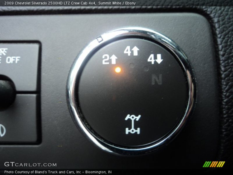 Summit White / Ebony 2009 Chevrolet Silverado 2500HD LTZ Crew Cab 4x4