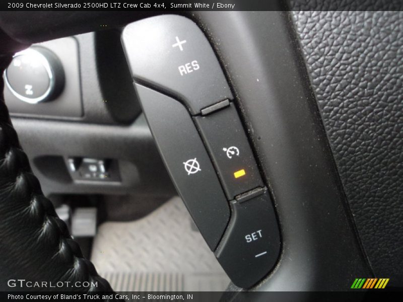 Summit White / Ebony 2009 Chevrolet Silverado 2500HD LTZ Crew Cab 4x4